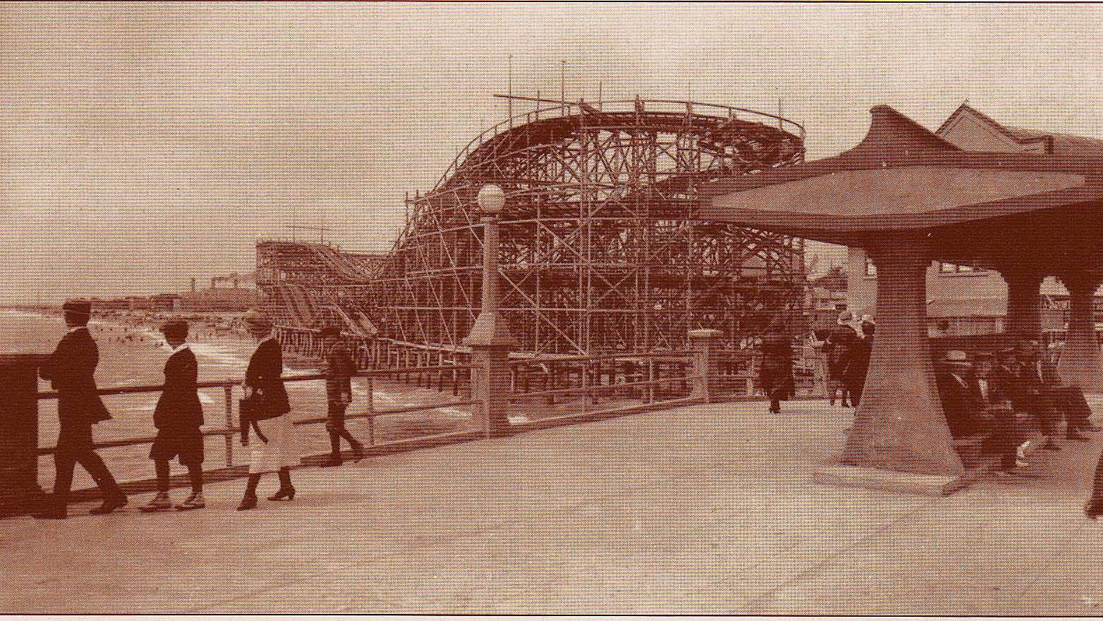 Redondobeachlightningracerfrompier.jpg