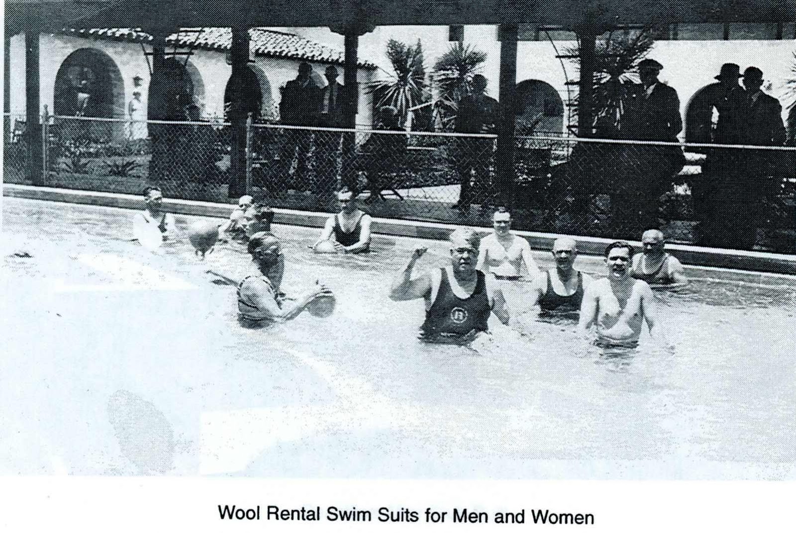 Hollywoodrivierabeachclubpool.jpg